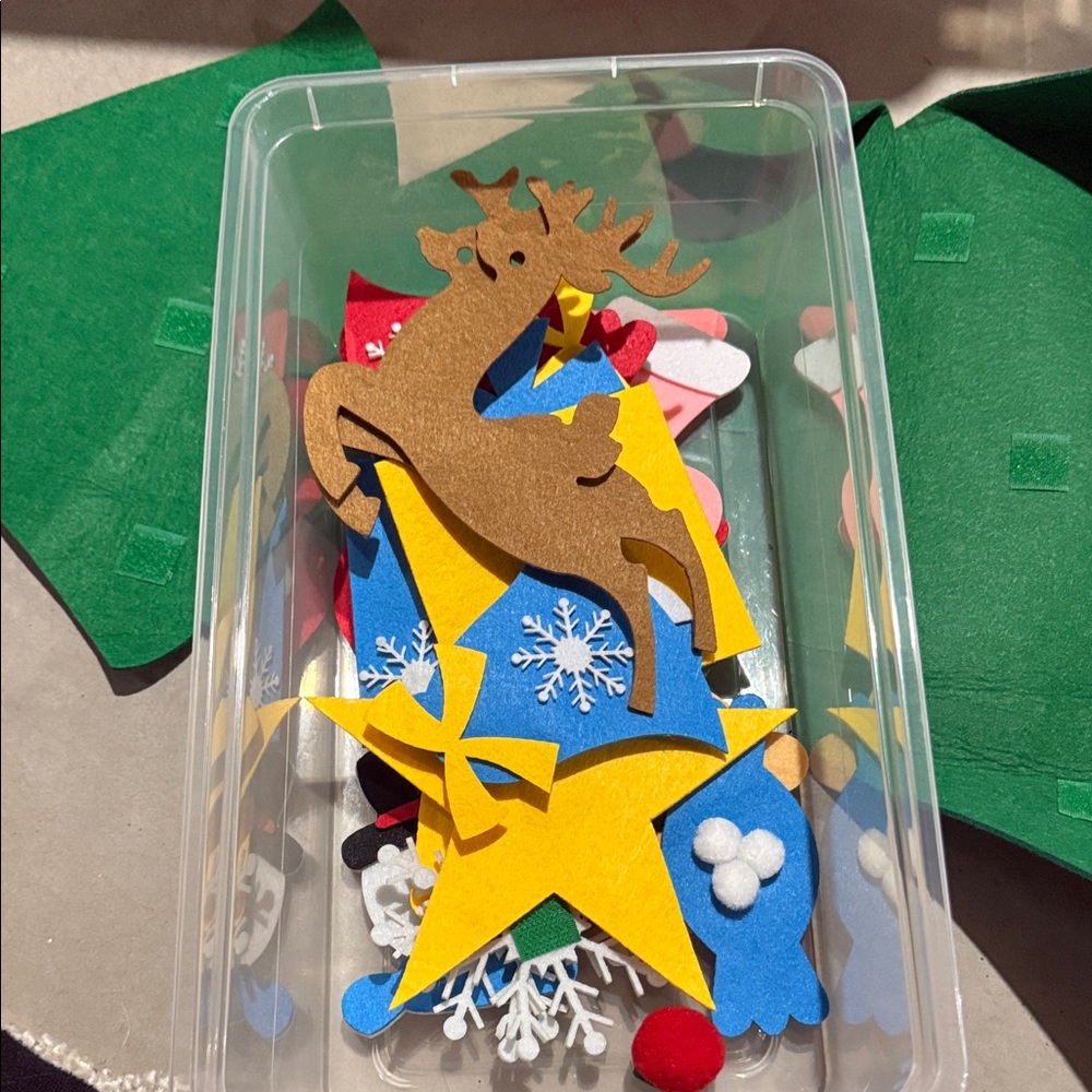 Apple tree/counting and christmas tree. Comes with a christmas tree mat